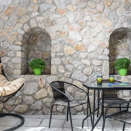 Oda ve Kahvaltı Elia Residences Santorini 4*