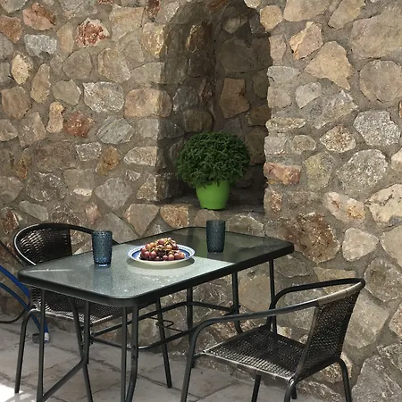 Bed & Breakfast Elia Residences Santorini 4*