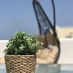 Elia Residences Santorini Bed & Breakfast